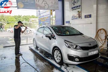 Cách rửa xe ô tô tại nhà SẠCH như ở GARA